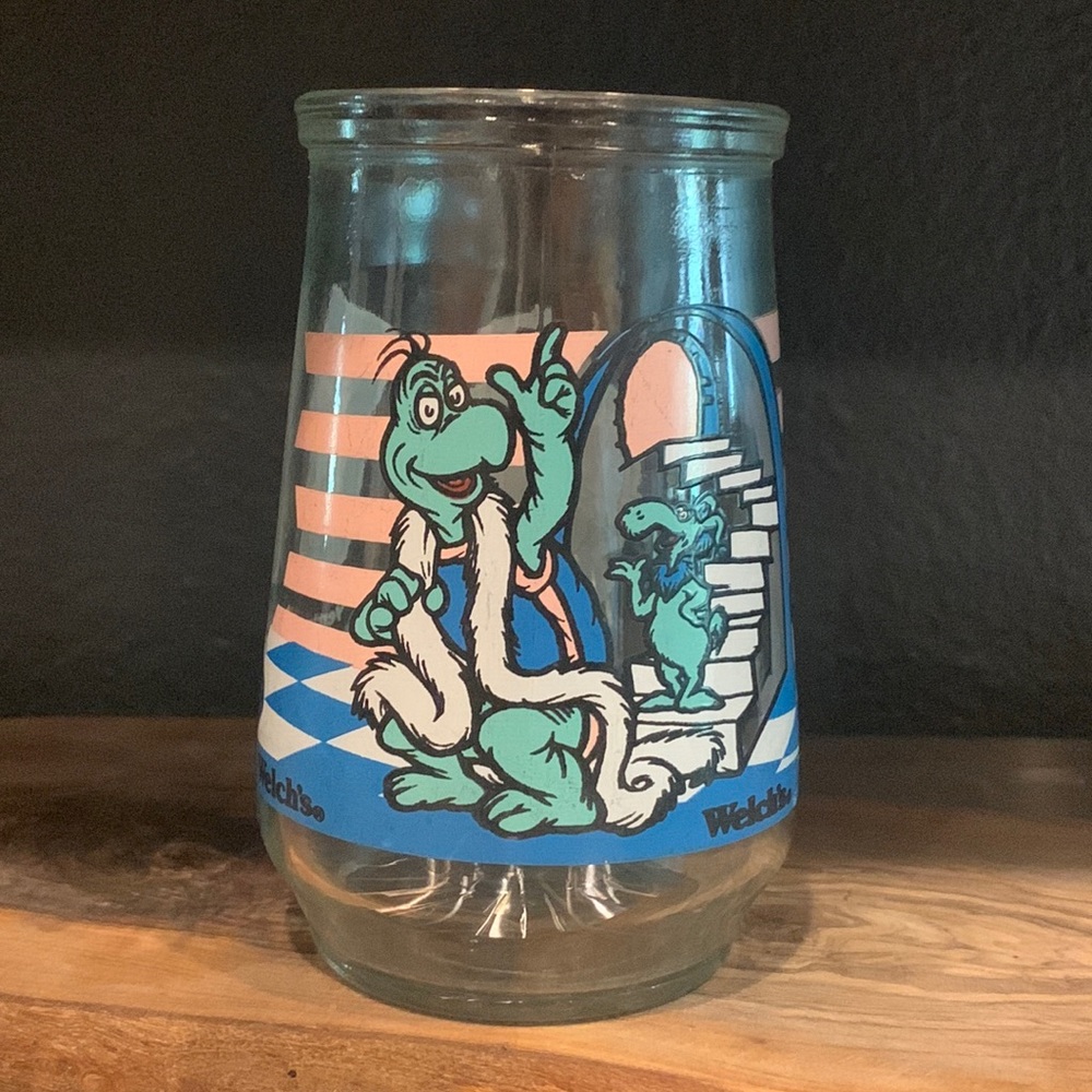 1996 WELCH’s grape jelly juice glass cup Dr. Seuss Your girl the turtle five 5